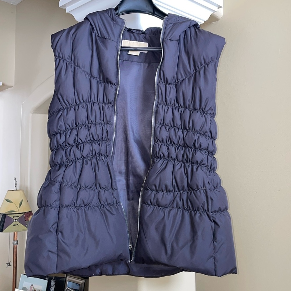 Michael Kors puffer vest with hood and pockets, dark gray size L